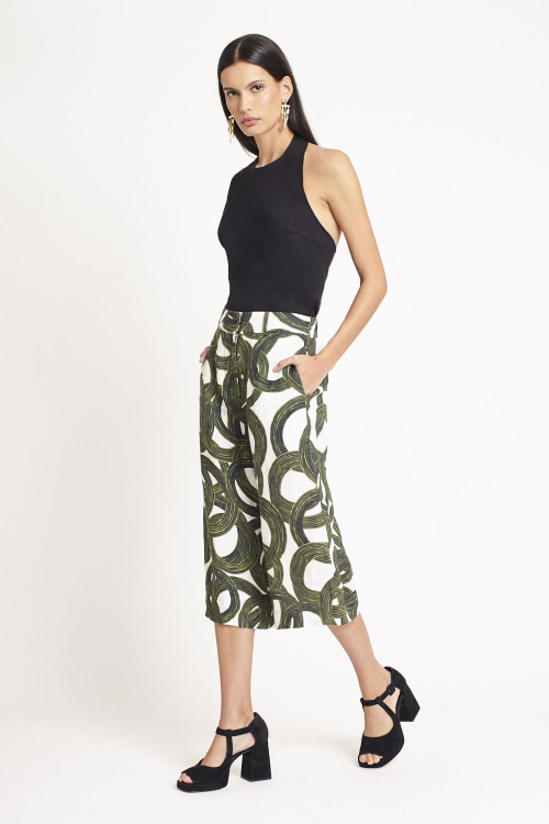 Fit — Blusa Frente Única Malha Dupla Leve