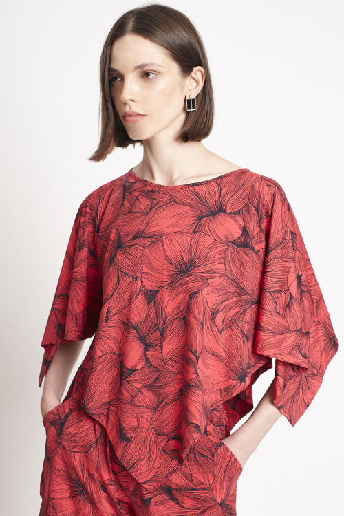 Fit — Blusa Jersey Estampa Campo Florido