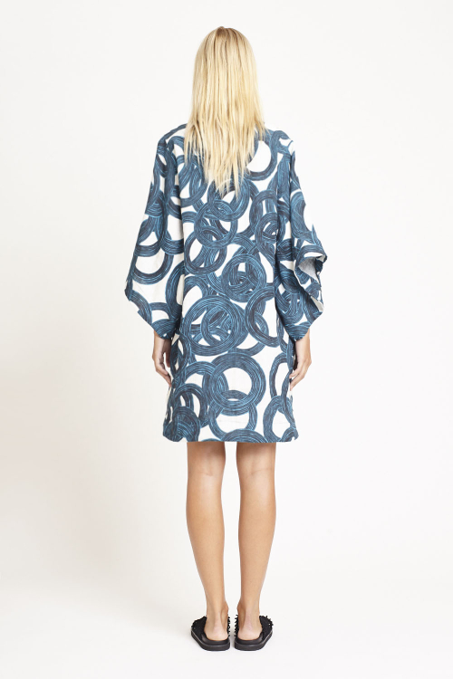 Fit — Vestido Linho Estampa Círculo Mágico
