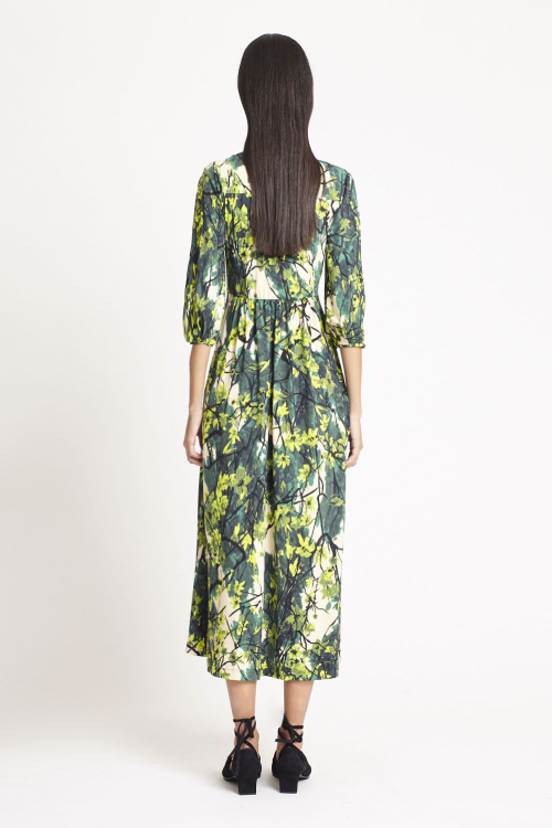 Fit — Vestido Jersey Estampa Jardim Secreto Midi