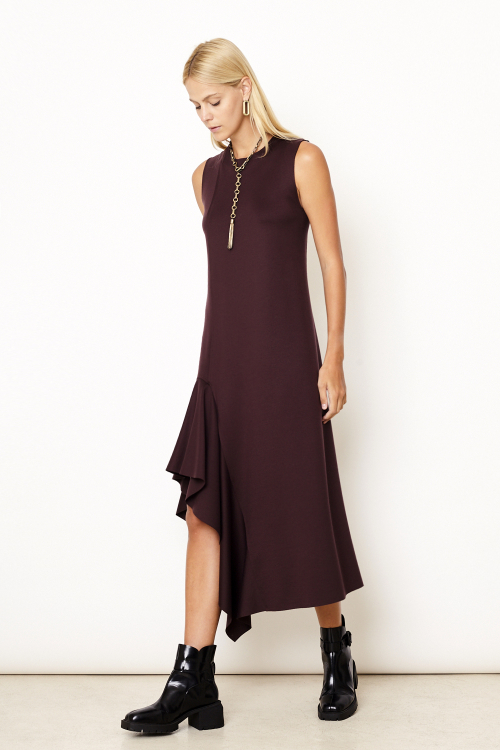 Fit — Vestido Malha Dupla Leve Babado Frente
