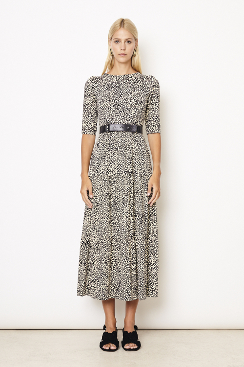 vestido jersey est mini folhas camadas