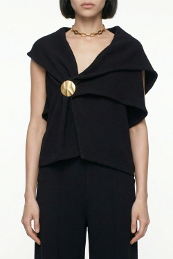 blusa bouclê broche lateral